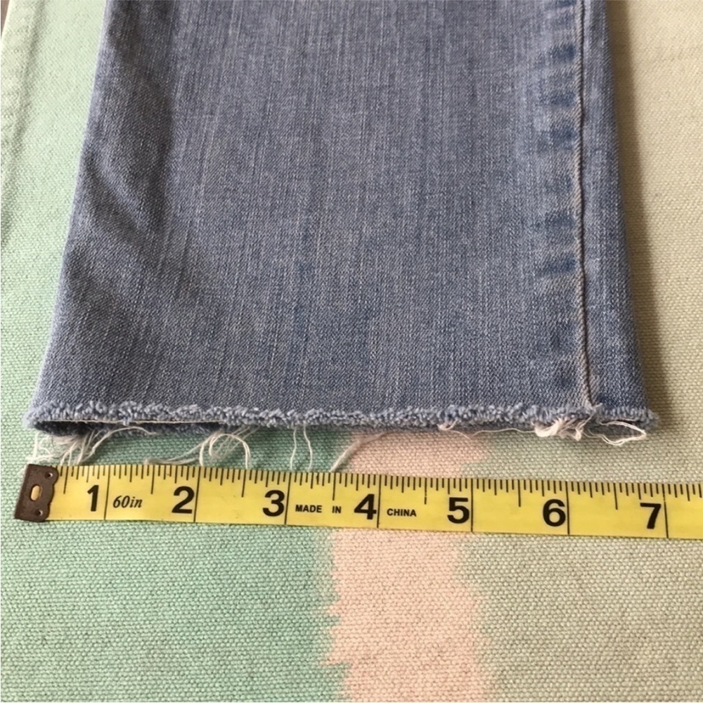 Elle Moss Jordan High Waist Straight Leg Raw Hem Jeans Light Wash - Picture 14 of 15